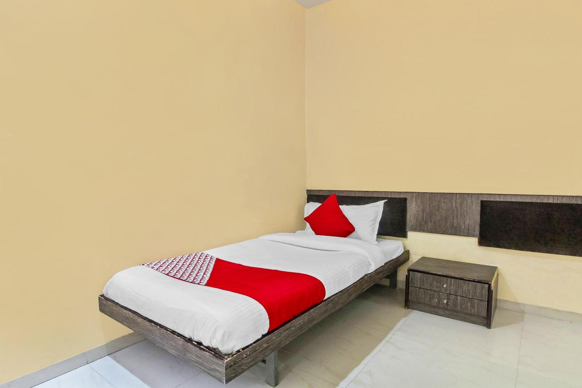 Hotel O Priyanka Residency Solapur Eksteriør billede